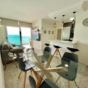 https://frente-al-mar-con-gran-terraza-y-hermosas-vistas.in-canary-islands.com